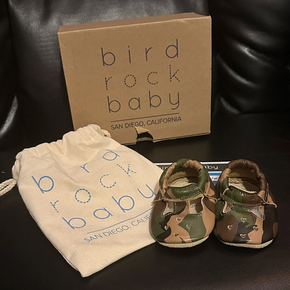BirdRock Baby San Diego Genuine Leather Camouflage Moccasins Baby Size 4